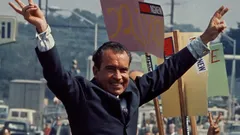 Wie Präsident Nixon einmal versehentlich mit einer einzigen Geste ein ganzes Land beleidigte